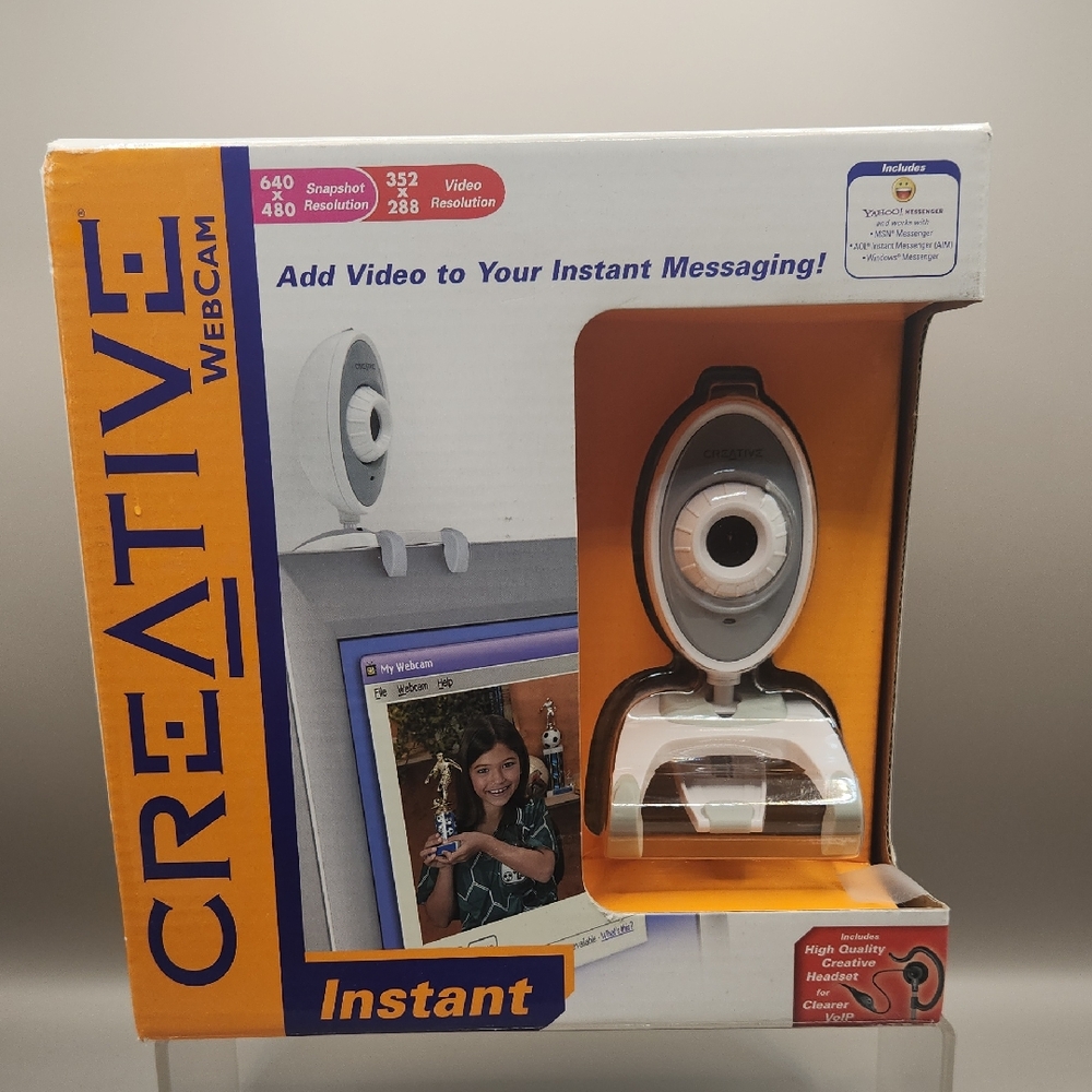 Creative Labs Webcam Instant Model VF0040 -White With Headset